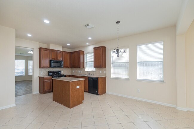 Building Photo - 7427 Boerne Creek Dr