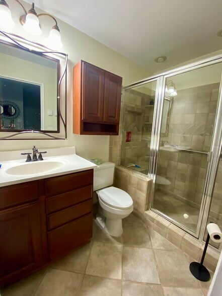 Building Photo - 260 Ocean Ave