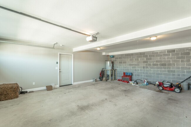 Building Photo - Beautiful Soddy Daisy Home!