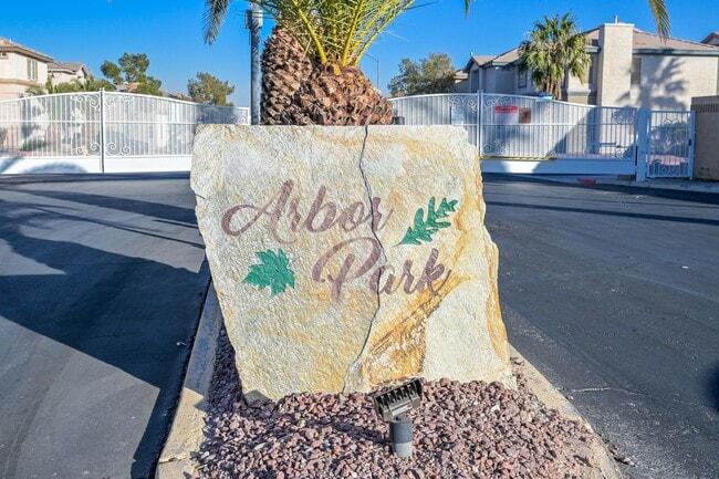 Building Photo - NW!! POOL!!!! GATED!!! Com. Park!!! Low Maintenance desert landscape front Yard. New Carpet!! Ups...