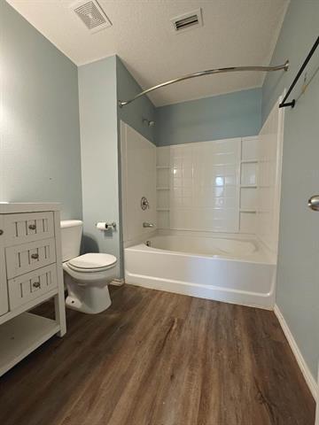Building Photo - 1720 Pebble Brook Way