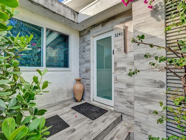 Building Photo - 3291 SW 44th St