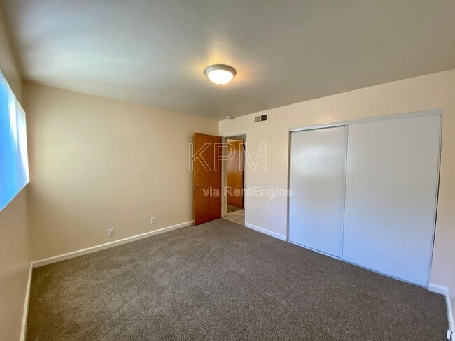 Building Photo - 7714 Brentwood Dr