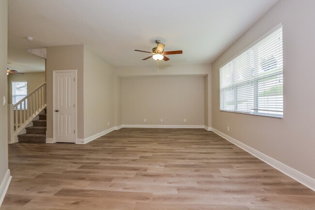 Building Photo - 1129 Aqua Ln