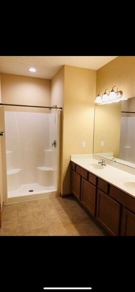 Building Photo - 5644 Cherryleaf Ln