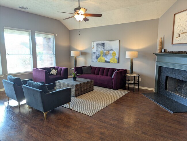 Building Photo - 24807 Blane Dr