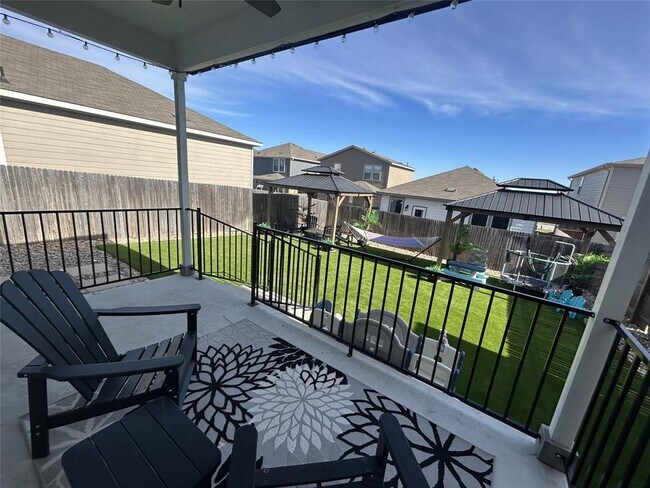 Building Photo - 104 Hellfighters Wy