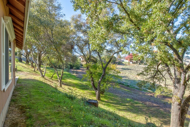 Building Photo - 9526 Victorian Wy