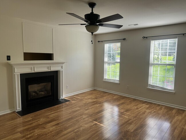 Building Photo - 1410 Juniper Hills Ln