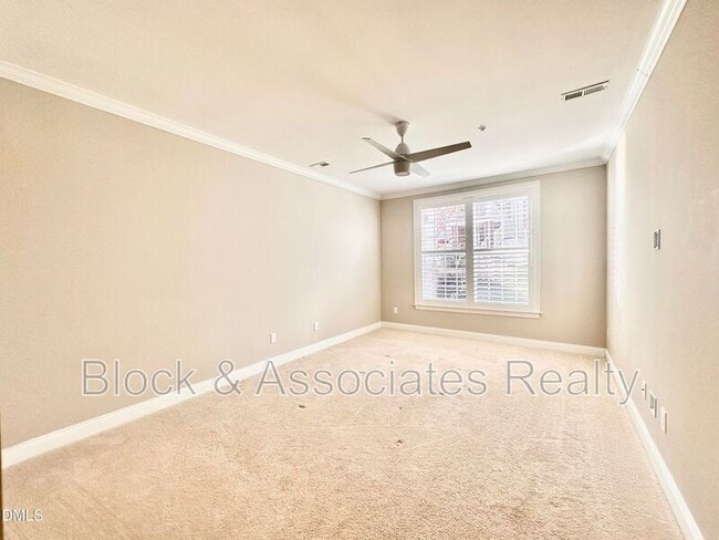 Building Photo - 10520 Sablewood Dr