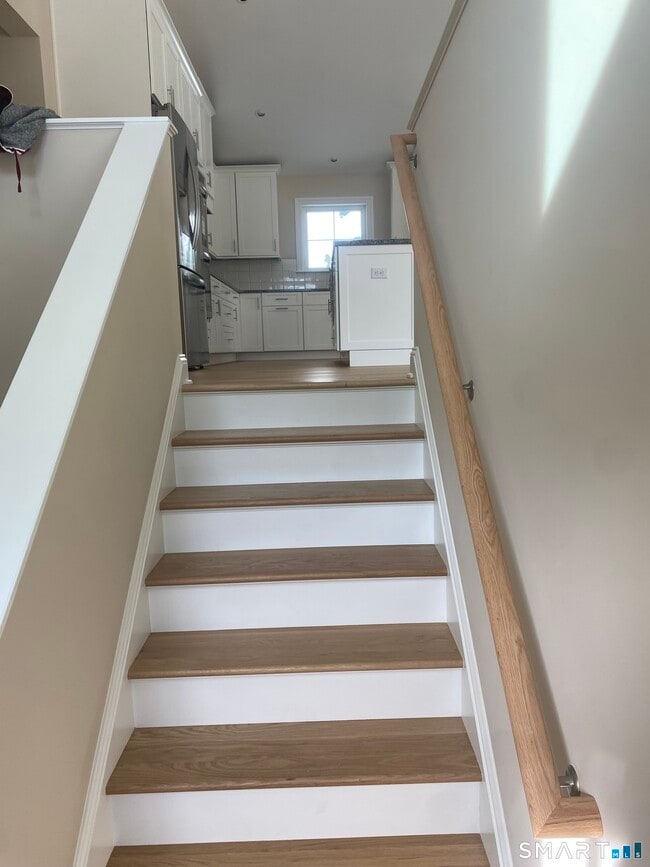 Building Photo - 919 Strongtown Rd