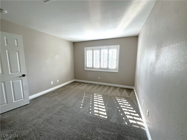 Building Photo - 463 Temple Canyon Pl
