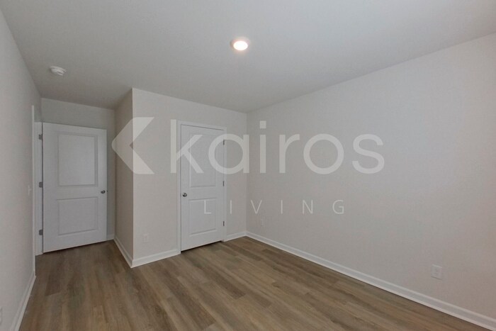 Building Photo - 105 Overstreet Way