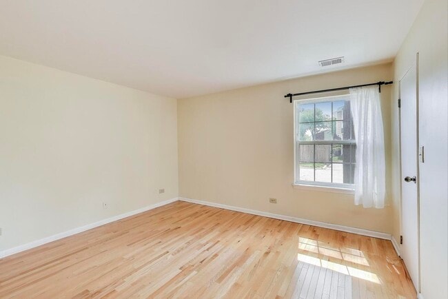Building Photo - 1345 E Wyndham Cir