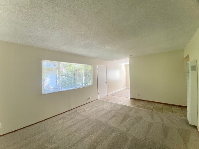 Building Photo - 33935 13th St