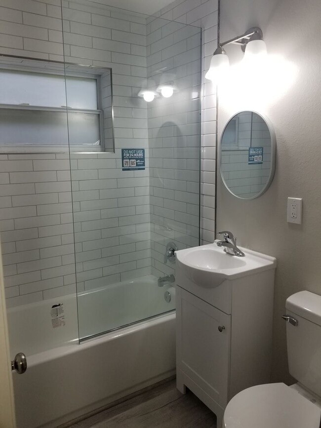 Building Photo - 2642-2648 Michigan Ave