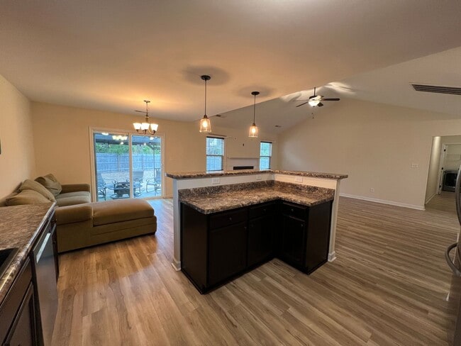 Building Photo - 310 Landon Ln