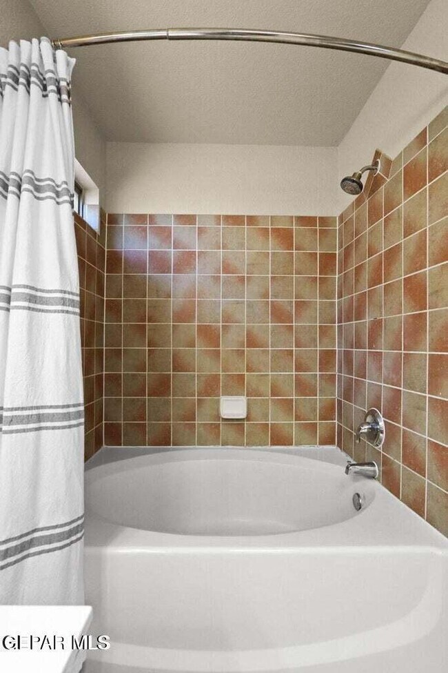 Building Photo - 3621 Tierra Bahia Dr