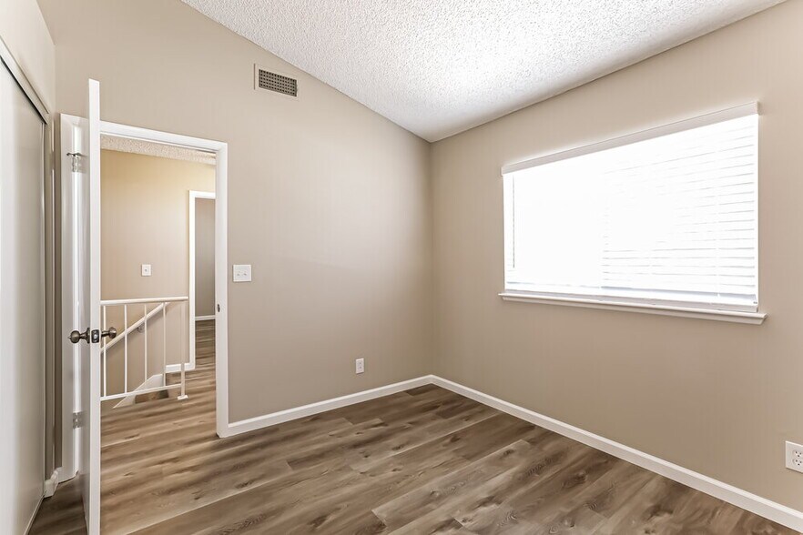 Building Photo - 3204 Harbor Vista St