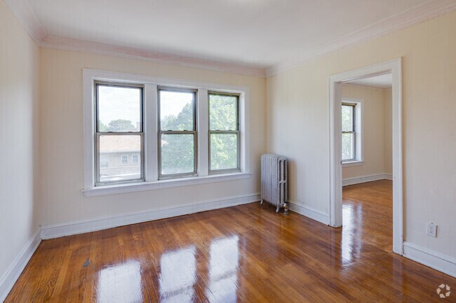 1BR, 1BA - 850 SF - 7800 S Bishop St
