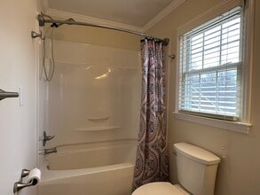 Building Photo - 328 Brookside Ct