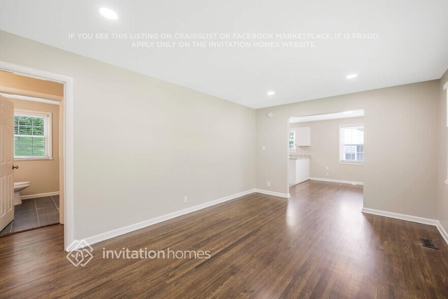 Building Photo - 605 Durrett Dr