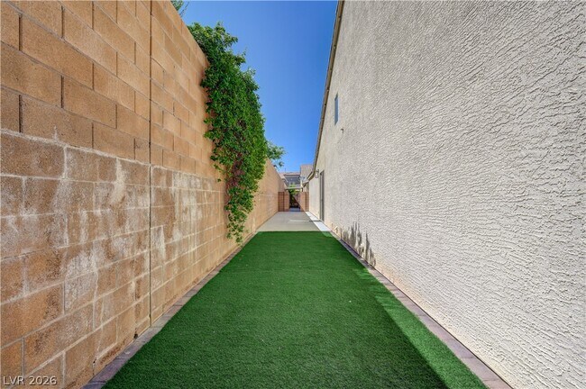 Building Photo - 9929 Markhorn Ct