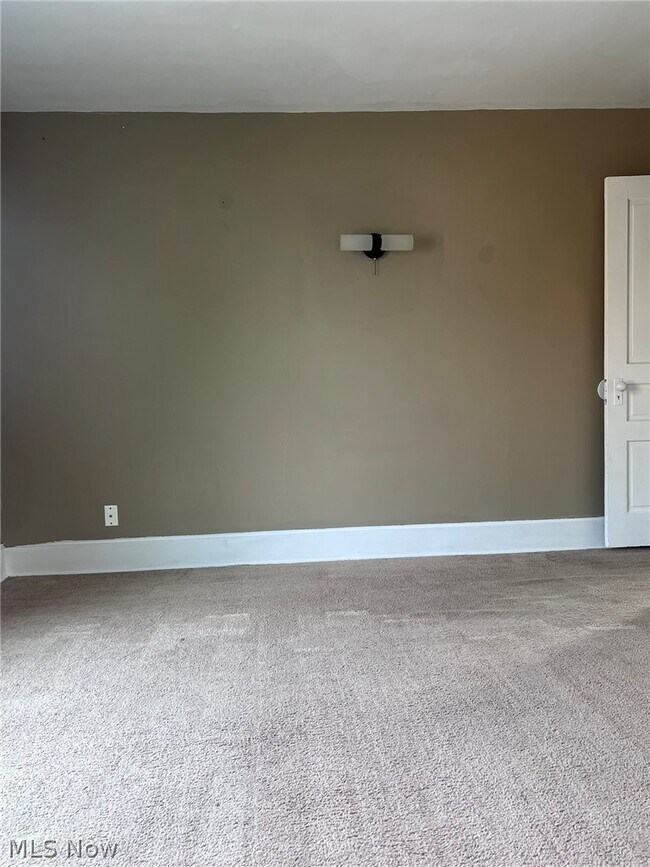 Building Photo - 521 Spangler Dr