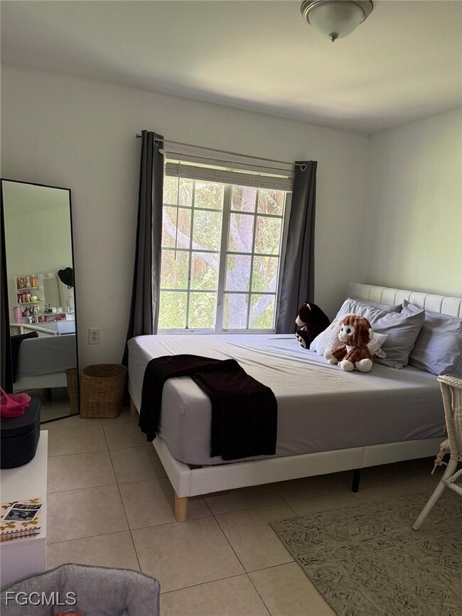 Building Photo - 9460 Ivy Brook Run