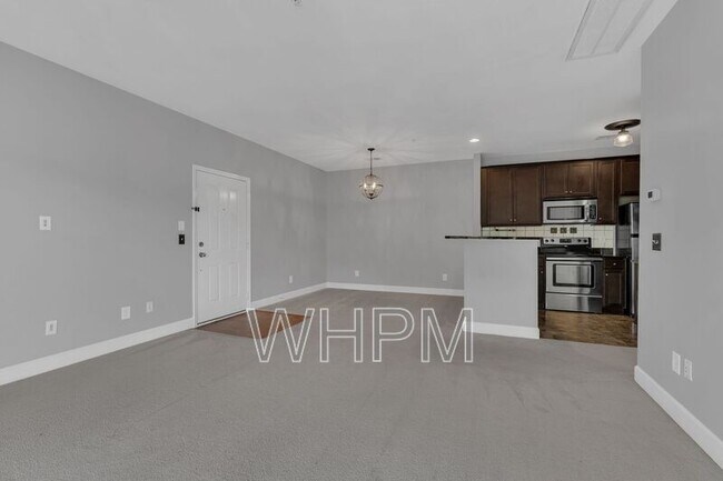 Building Photo - 4846 Bevendean Dr