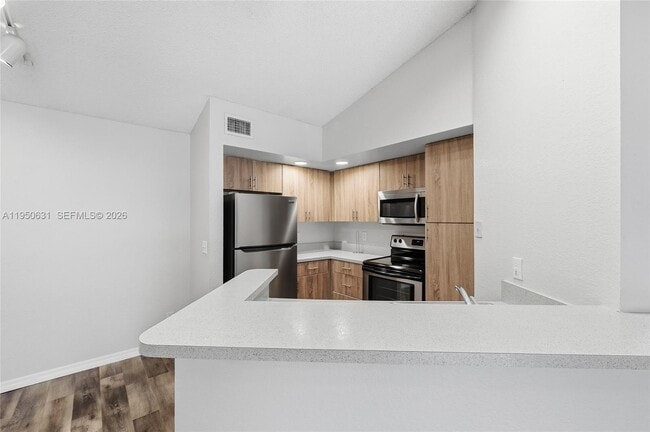 Building Photo - 437 Vista Isles Dr