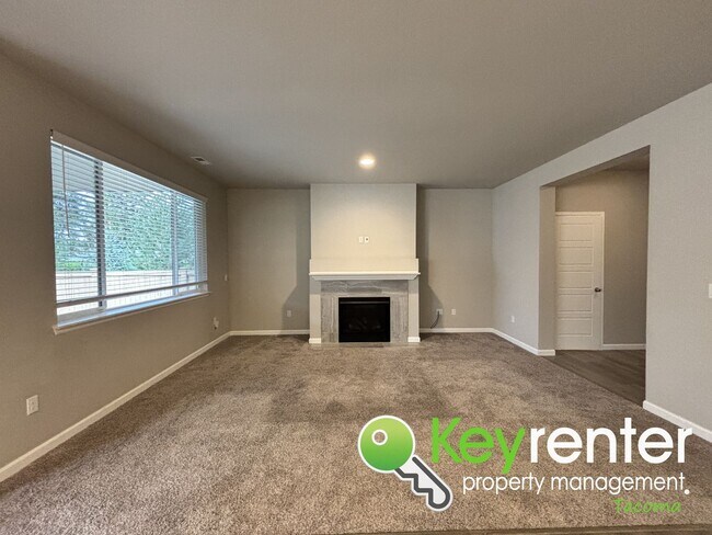 Building Photo - Beautiful 4 Bedroom 2.5 Bathroom Tacoma Home for Rent in Secluded Community!