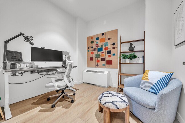 Building Photo - 160 Water St