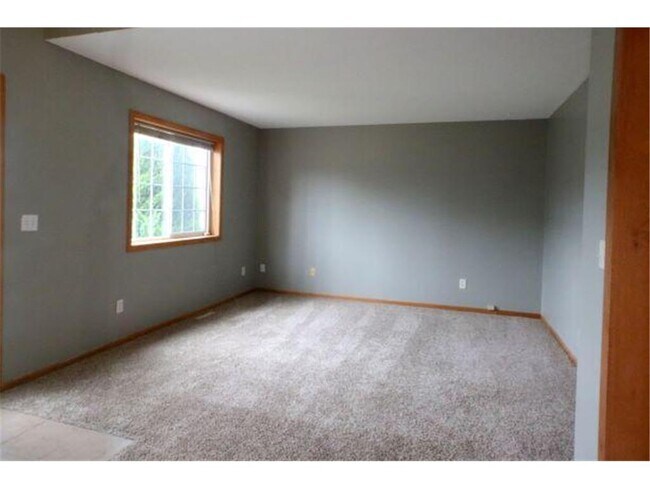 Building Photo - 23179 Arrowhead St NW