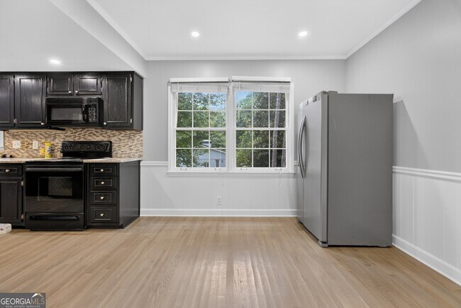 Building Photo - 4854 Springfield Dr