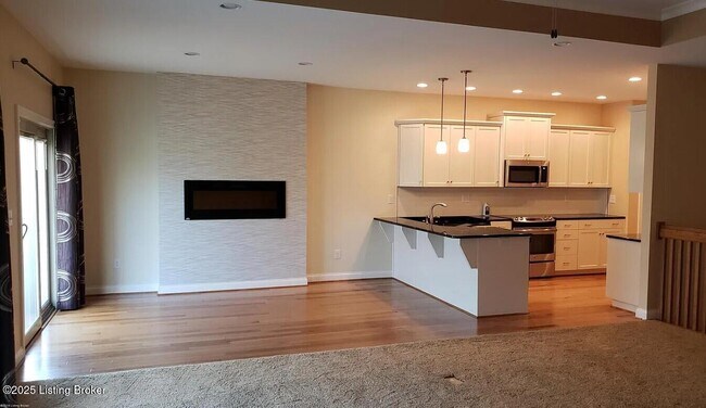 Building Photo - 14501 McKinley Ridge Dr