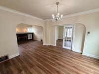 Building Photo - 922 E Ermina Ave