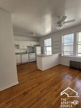 Building Photo - 5026 N Springfield Ave