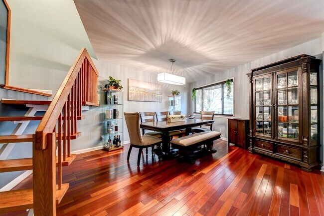 Building Photo - 572 Sanderling Ct