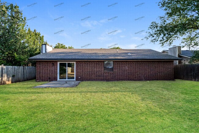 Building Photo - 824 NW 114th St