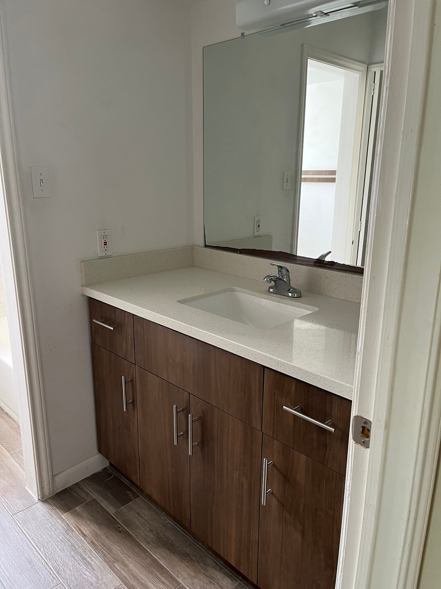 Building Photo - 205 N Ormsby St