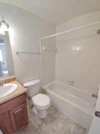 Building Photo - 600 Reusens Rd