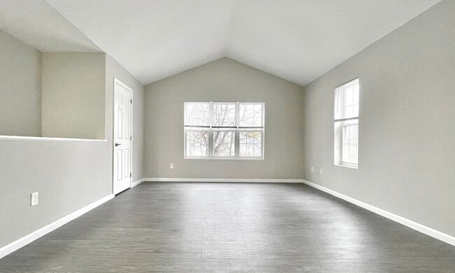 Building Photo - 68 W Main St