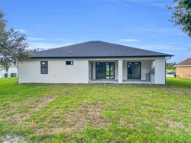 Building Photo - 358 Vitorio St