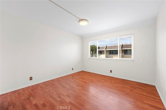 Building Photo - 10441 Rutgers Way
