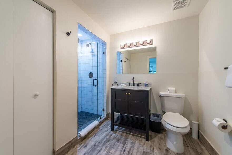 Building Photo - 747 4th St