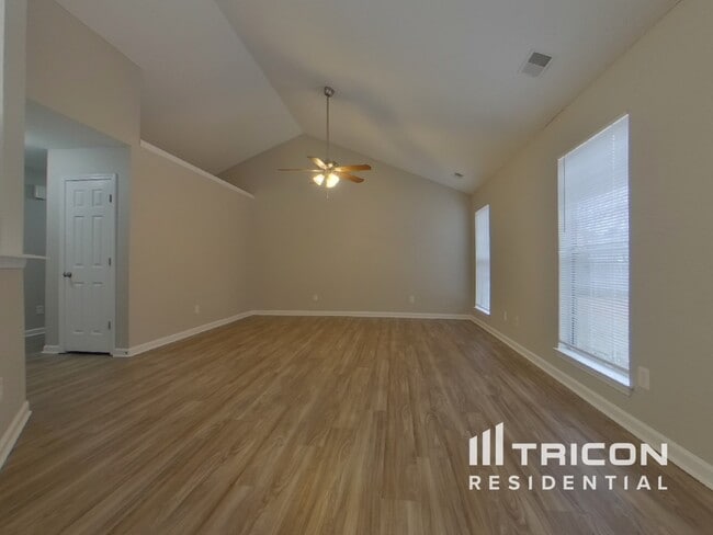 Building Photo - 1401 May Oak Cir