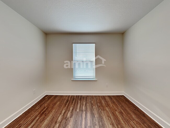 Building Photo - 12271 Sapp Rd