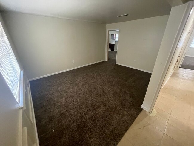 Building Photo - 3 Bedroom House in Carrollton, TX (Fully Renovated!)