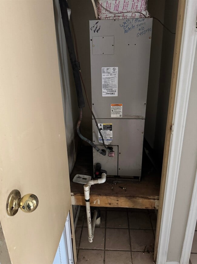 Building Photo - 2807 Garfield St